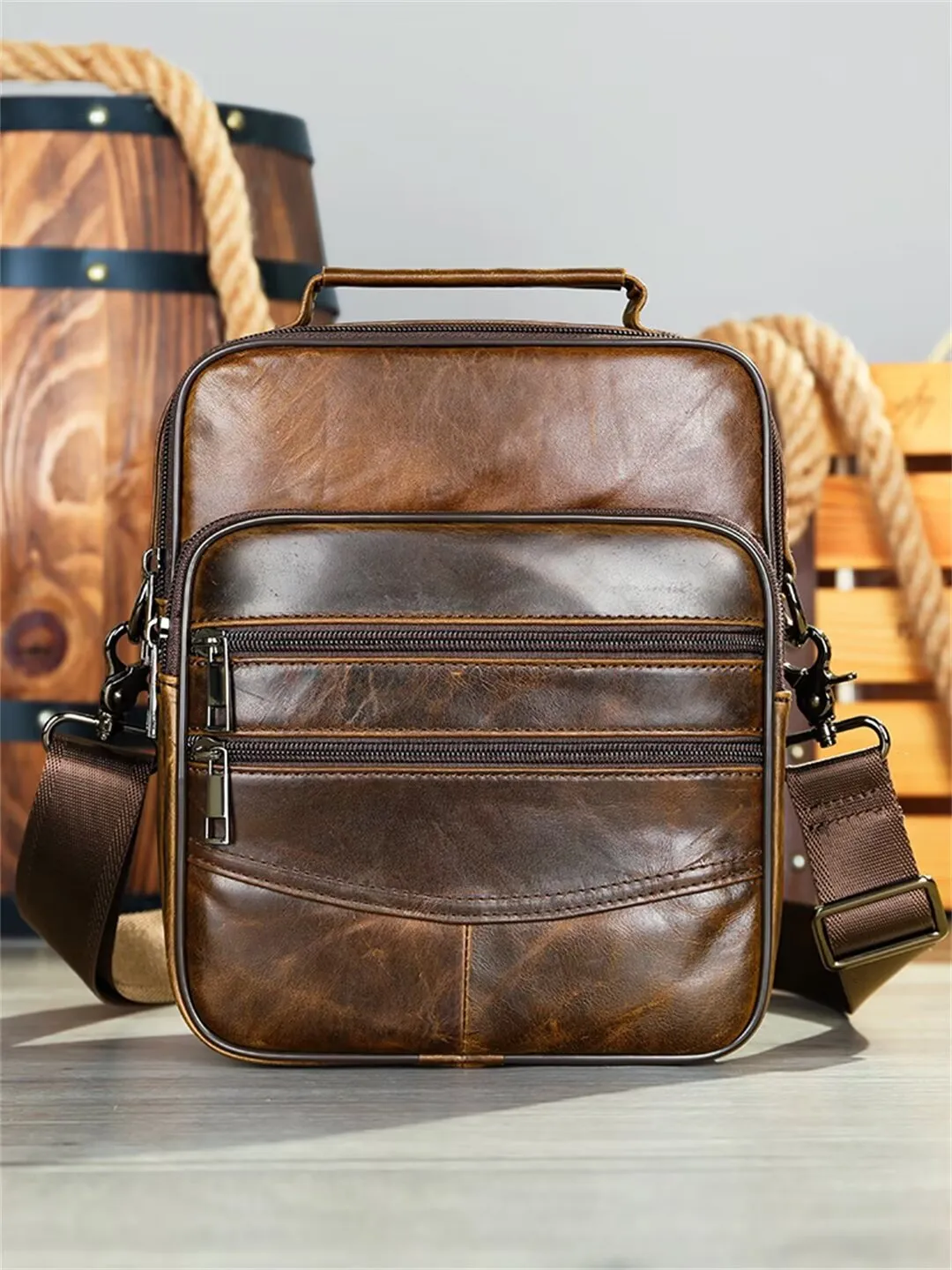 Eldorian Classic Messenger Bag